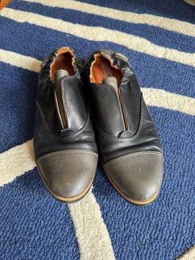 PIKOLINOS Two-Tone Leather Slip-On Loafers in Black and Gray
